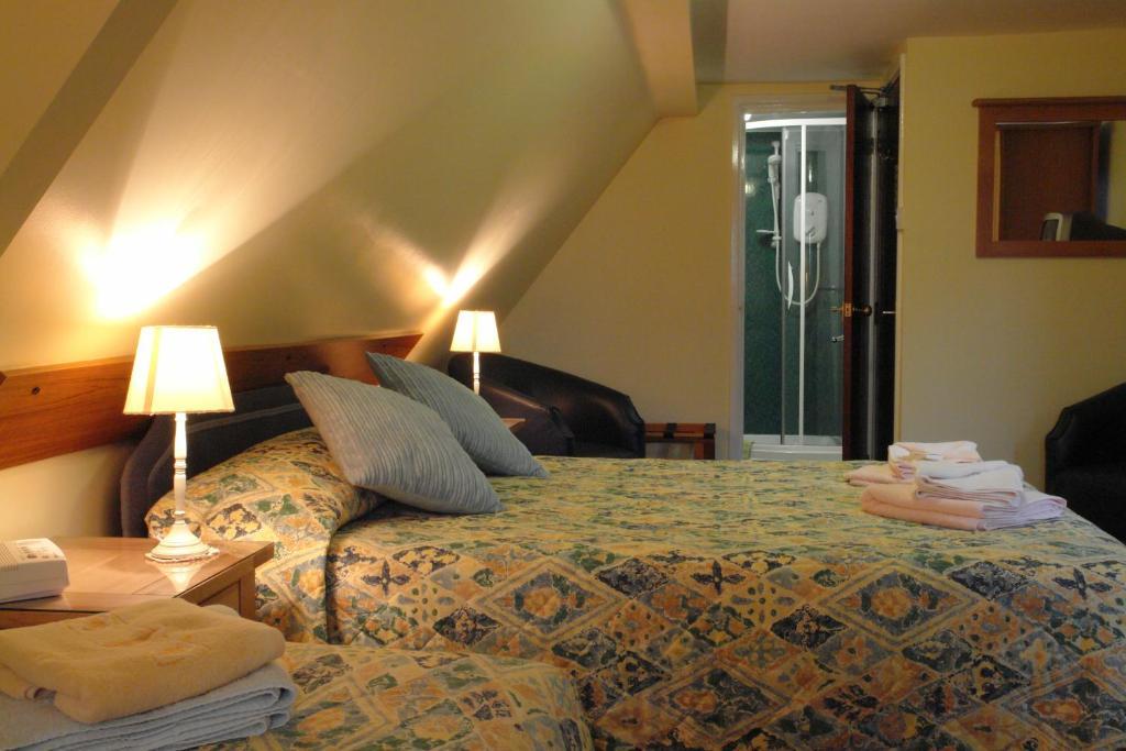 Midway Guest house York