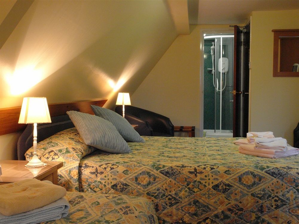Guest house Midway 4*
